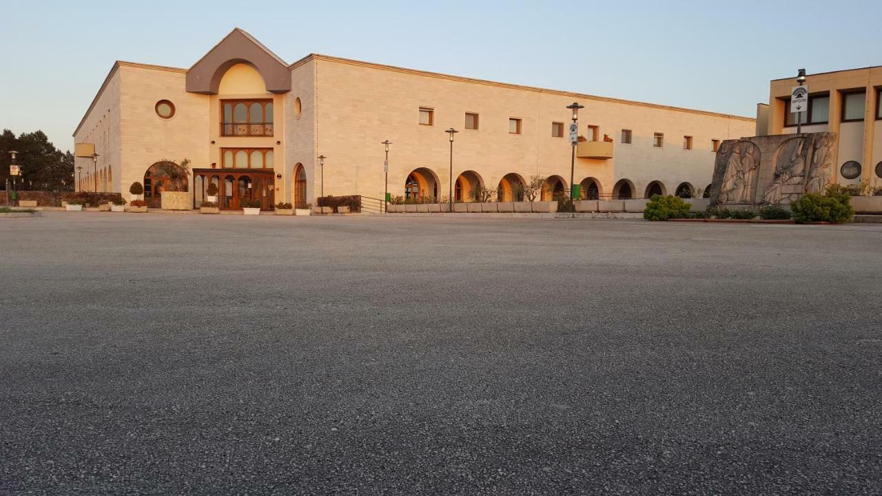 מלון גרבינה אין פוליה Casa Per Ferie Benedetto XIII מראה חיצוני תמונה
